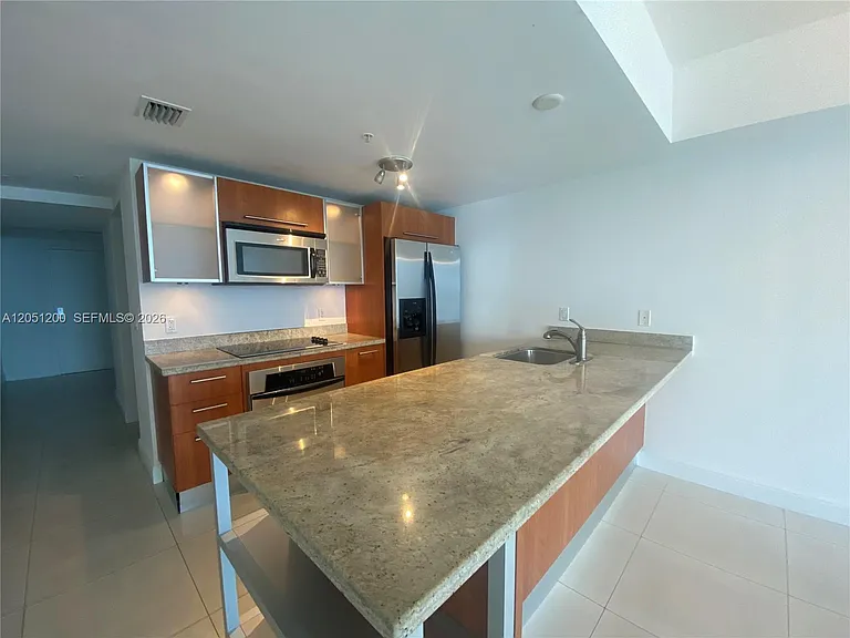 185 SW 7th St #2603 — Photo 20