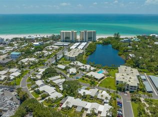 140 Whispering Sands Dr #V-40, Sarasota, FL 34242