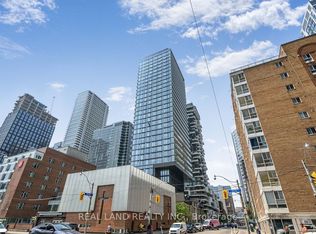 47 Mutual St #808, Toronto, ON M5B 2A9