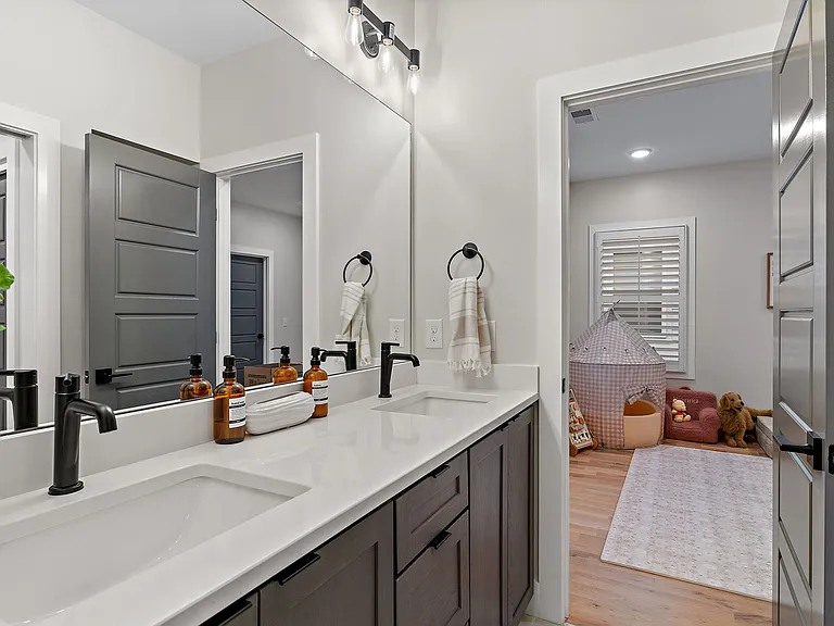 6462 Thunderbird Dr — Photo 26