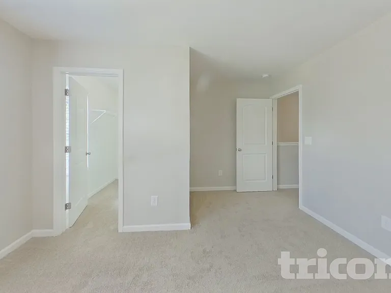 2046 Aragon Ln — Photo 8