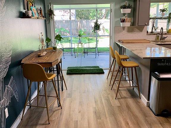 4th image of 548 Macleod Ter