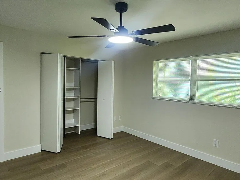 114 S Lakeside Dr #114 — Photo 19