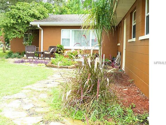 3rd image of 525 Baywood Dr N