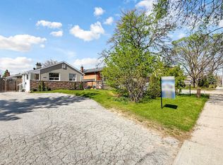 4246 Bloor St W, Toronto, ON M9C 1Z7