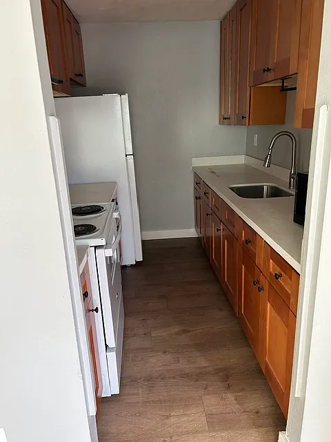 2 bed, $1,475 — Photo 2