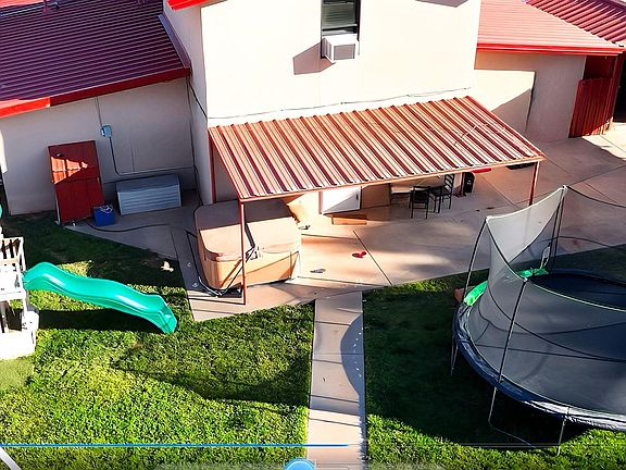3rd image of 2110 W Bullock Ave