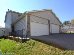 1617 Old Glory Rd, Lincoln, NE 68521
