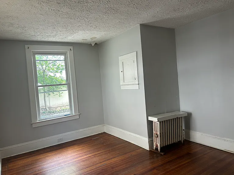 35 Wayne Ave #1 — Photo 14