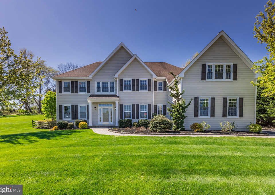 1st image of 239 Ivystone Dr