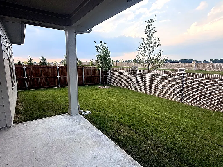 1126 Old Stead Dr — Photo 18