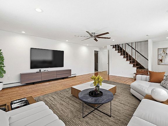 2nd image of 17 High St