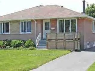 7 Kingsmere Cres, Brampton, ON L6X 1Z3