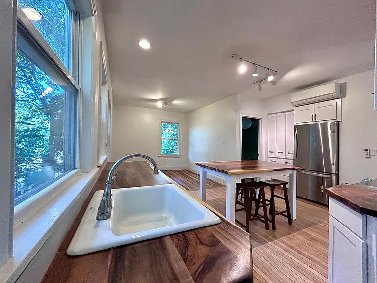 135 W Park St #2 — Photo 10