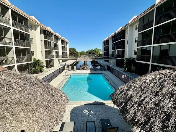 9395 Pennsylvania Ave APT 19, Bonita Springs, FL 34135