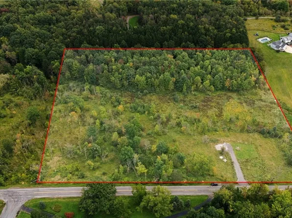 8049 Irish Rd, Colden, NY 14033