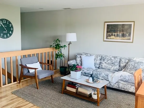 2205 Boston Rd APT Q165, Wilbraham, MA 01095