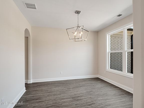 4th image of 261 Centerline Roper Loop