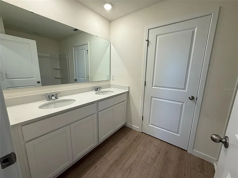 599 Preston Cove Dr — Photo 11