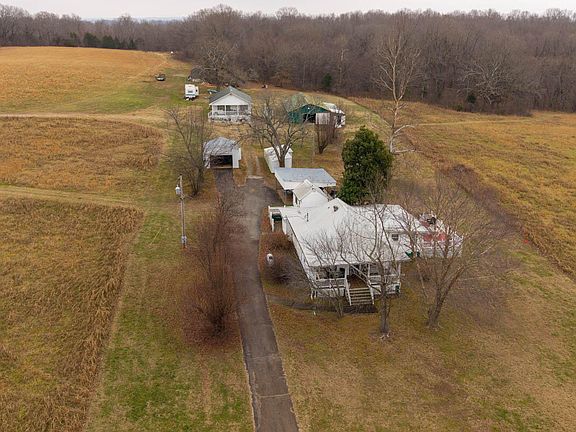 4th image of 1326 County Road 359