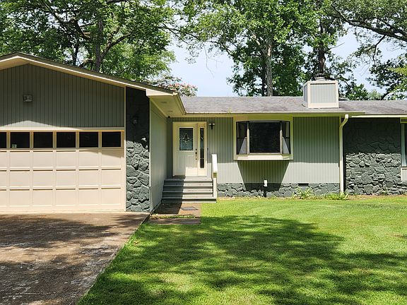 2nd image of 229 Lost Lake Dr