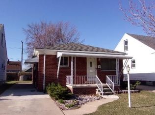 821 Cleveland Ave, Lincoln Park, MI