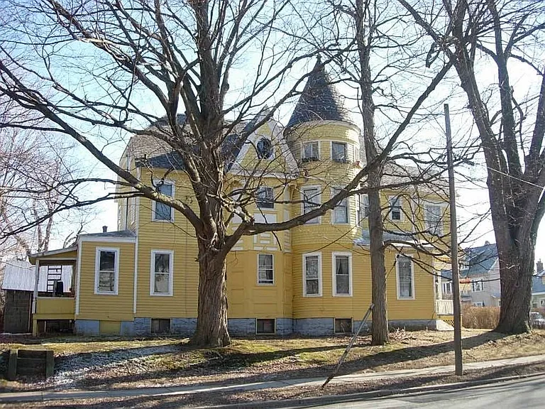 25 Woodlawn Ave #5 — Photo 15
