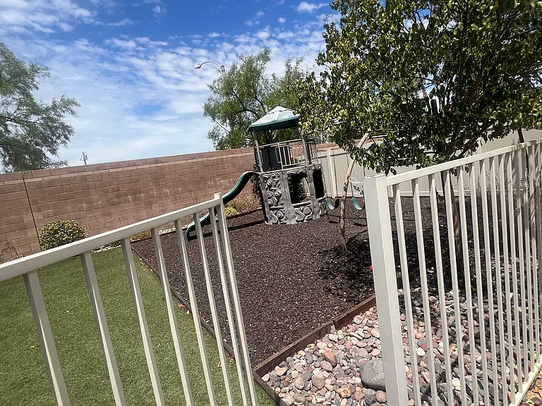 33205 Gypsum Cir — Photo 46