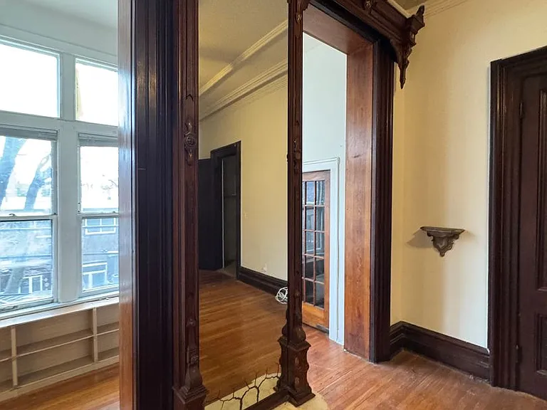 290 State St — Photo 11