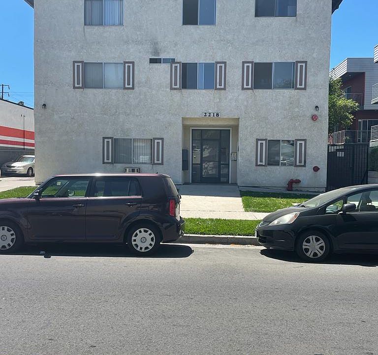 1st image of 2218 Yosemite Dr