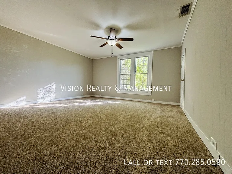 302 Mandeville Ave — Photo 8