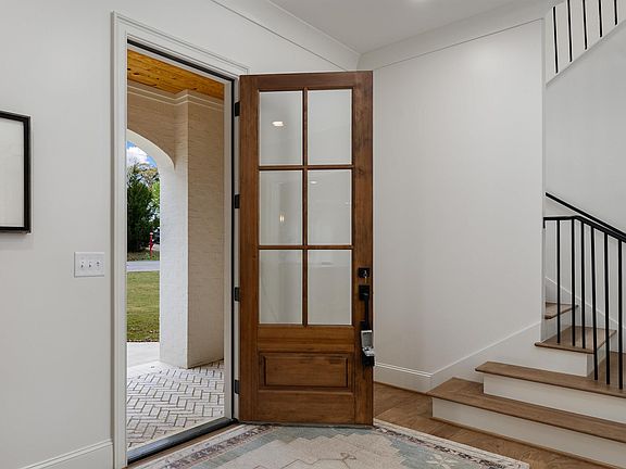 4th image of 3799 Glass Dr