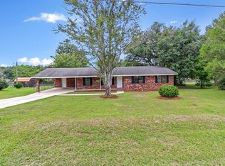 823 Dogwood Dr, Blackshear, GA 31516