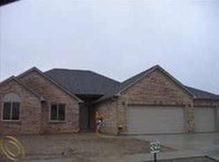 1131 Williamson Cir, Pontiac, MI
