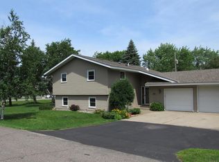 877 Aldon Dr, Saint Cloud, MN 56301