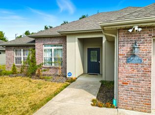 4809 Bullhead Ln, Columbia, MO 65202