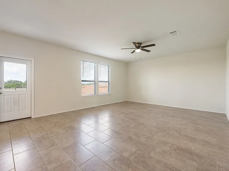 110 Russet Trl — Photo 19