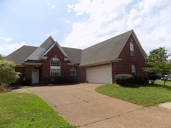 2nd image of 1541 Rayberry Ln