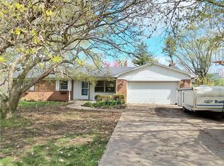 6318 E 98th St, Fishers, IN