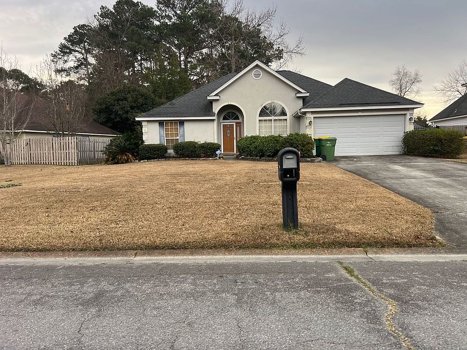 1st image of 3 Browning Dr