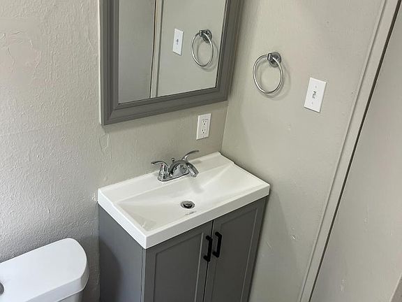 Unit Photo