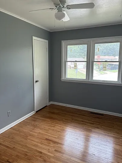 3923 N. Elgin Ave - 1 — Photo 4