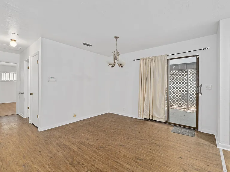 8479 NW 38th Dr — Photo 5