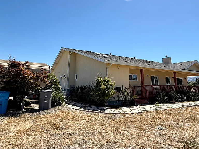 4426 Buena Vista Ln — Photo 3