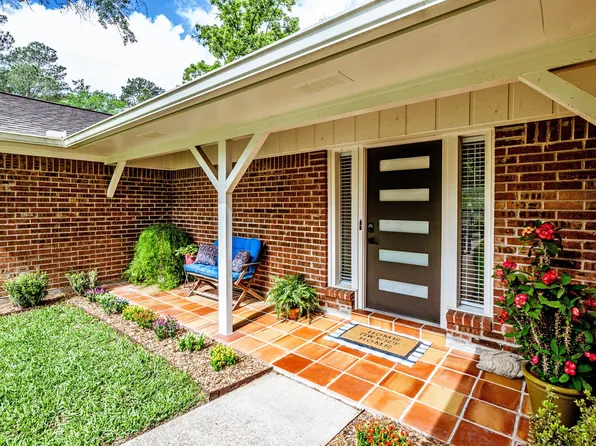 1905 Rollingwood Dr, Huntsville, TX 77340