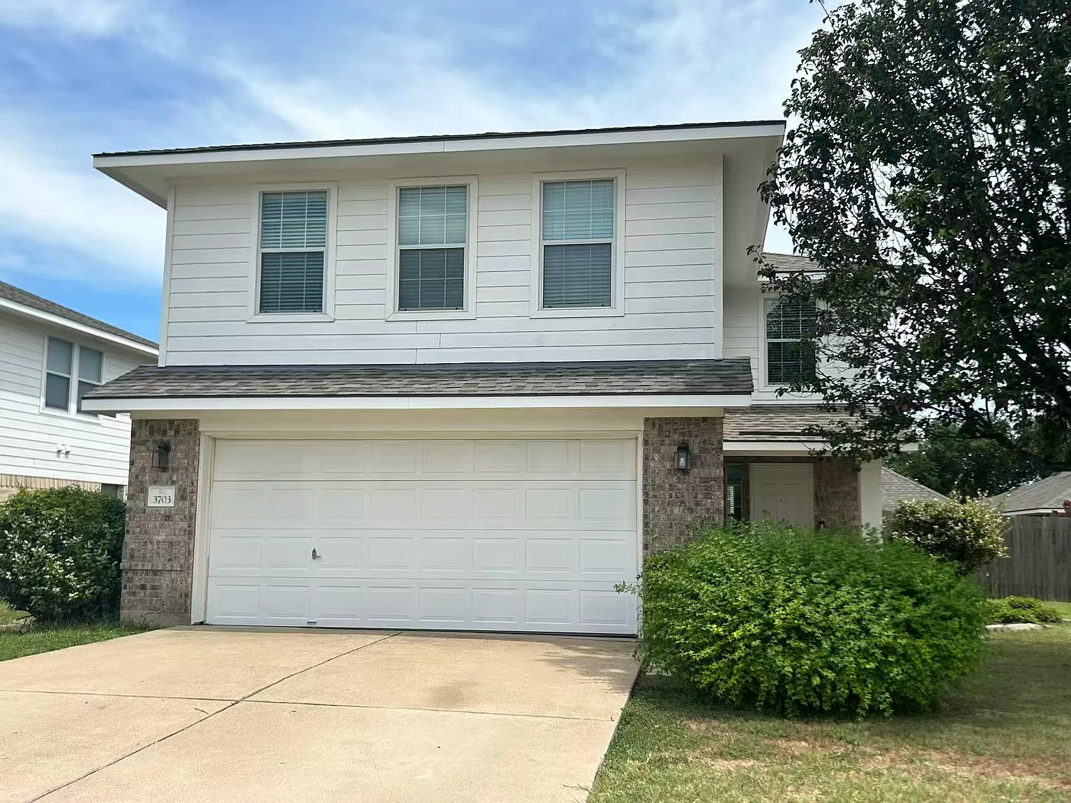 3 bed, 2.5 bath, 1743 sqft, $1,780 — Photo 2
