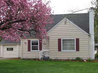 1590 SW Ellis St, Dallas, OR 97338