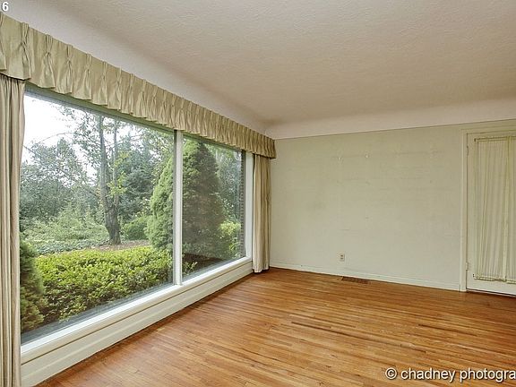 5th image of 4518 NE 22nd Ave