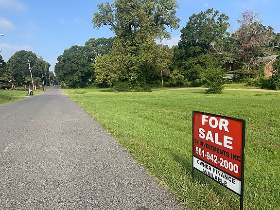 Palmer Rd, off Elvis Presley