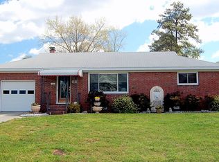 1052 Sanford Ave, Virginia Beach, VA 23455